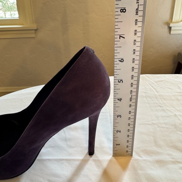 Arezzo Plum Suede Pointed Toe Heels Size 9 Classic Stiletto Pumps